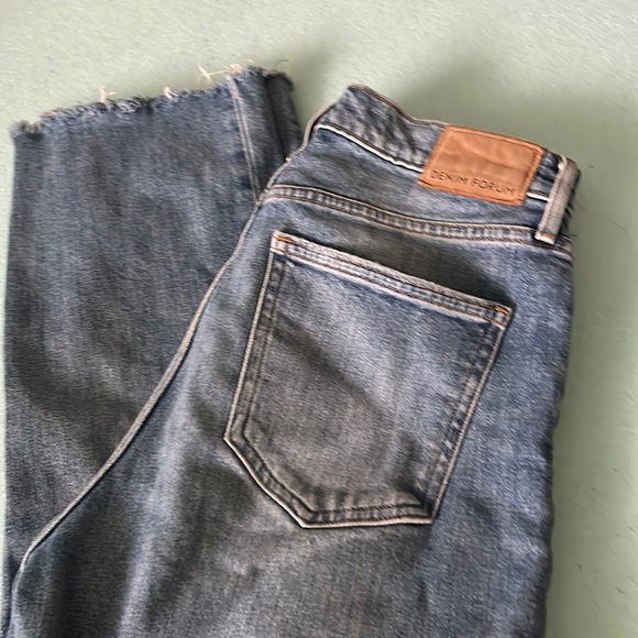 Aritiza Denin Forum arlo jeans with raw hem - Picture 1 of 5
